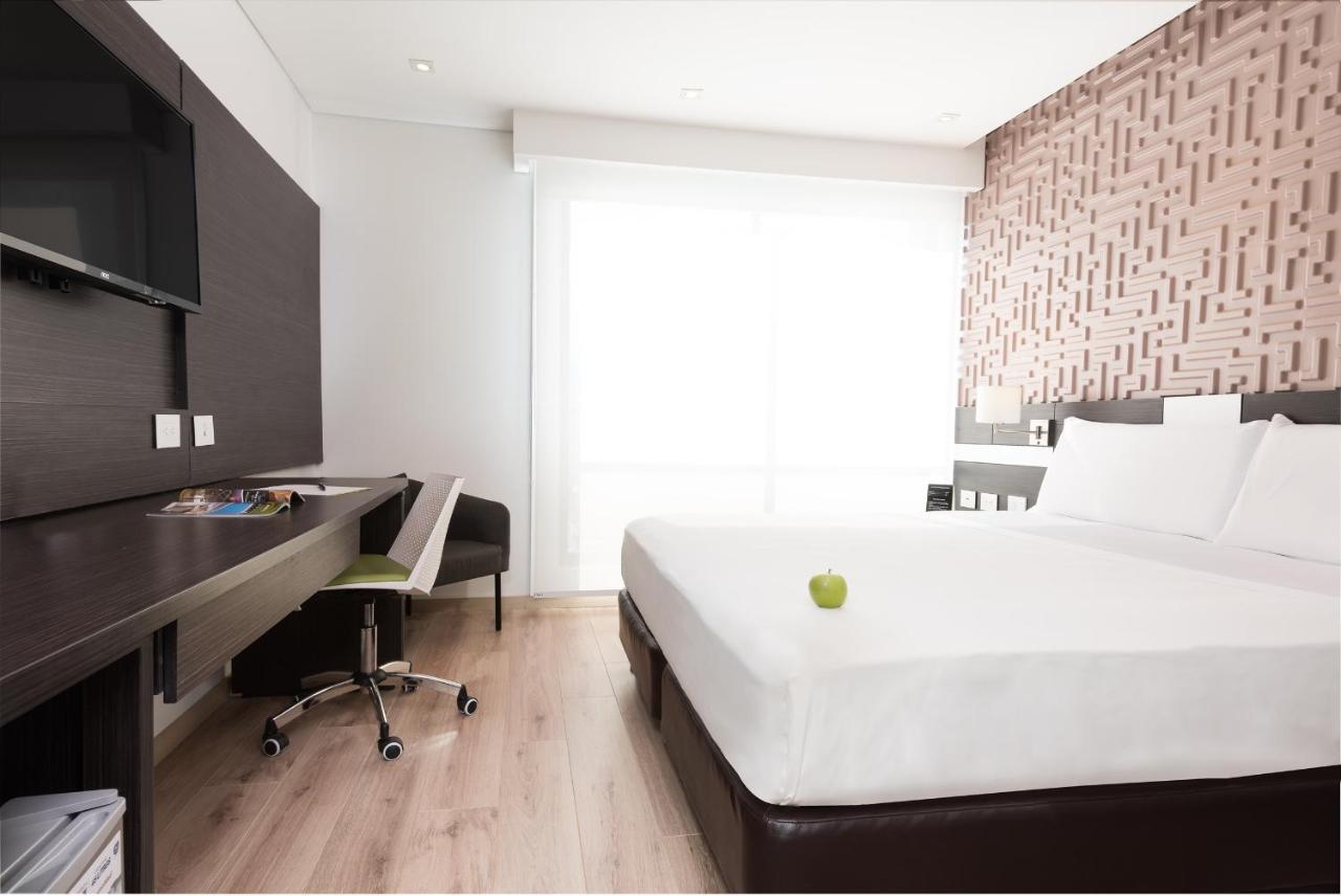 Sercotel Suites Bogota Norte Екстериор снимка